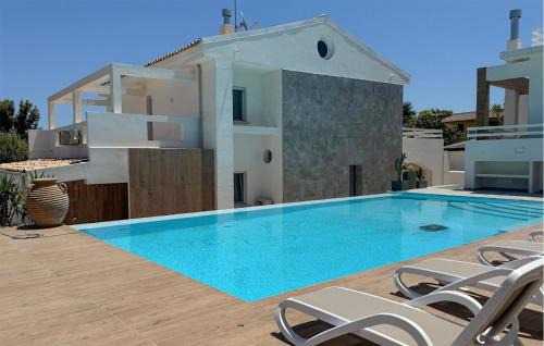 Awesome Home In Crotone