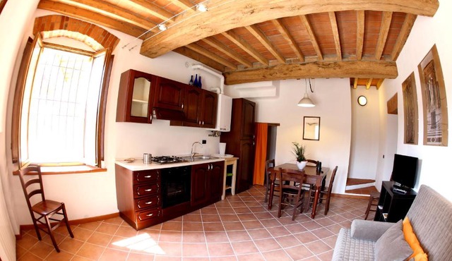B&B Stradivari