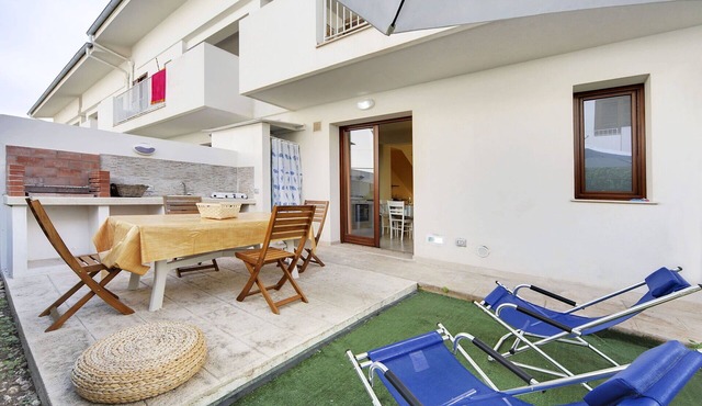 Beautiful apartment for 4 people with A/C, WIFI, TV and veranda