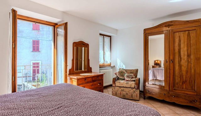 Beautiful private villa for 5 guests with WIFI, balcony and pets allowed