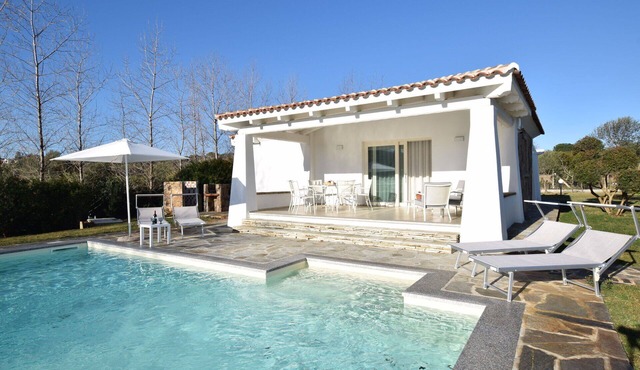 Beautiful private villa for 8 people with WIFI, A/C, private pool and panoramic view