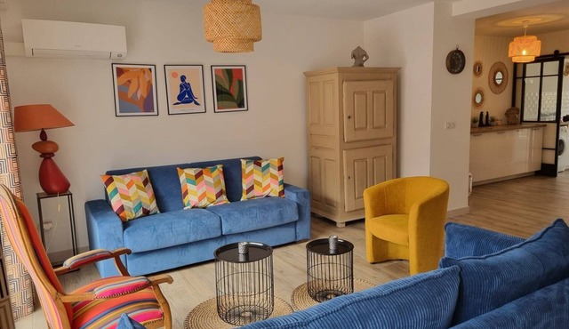 Beautiful T3, spacious, bright and through