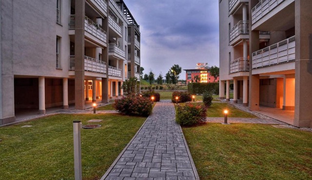 Bloom Apartment