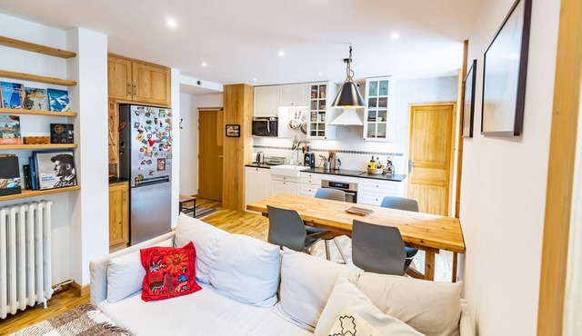 Bright Apartment At The Door Of Chamonix