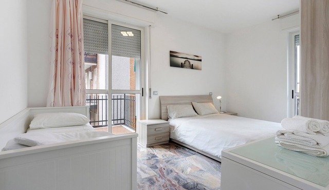 Bright Four-Room Apartment in Milan Affori with Balcony in Every Room