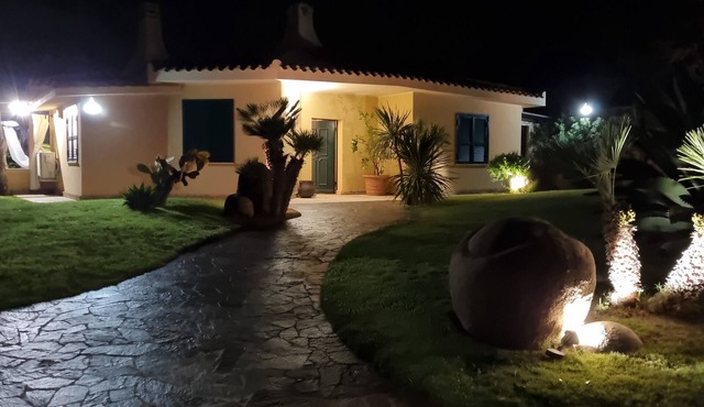 Cagliari - Villa con Piscina