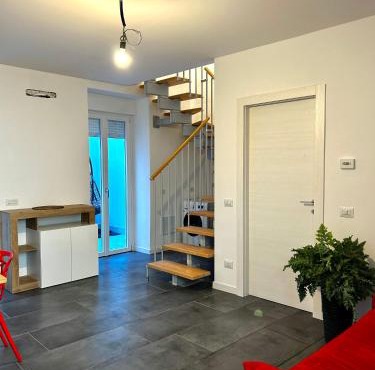 CARDAHOUSe BILO COGLIATE MB