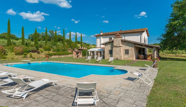 Casale La Splendida 10, Emma Villas