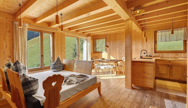 Chalet 'Groudo Michl 4' with Mountain View, Shared Terrace and Wi-Fi
