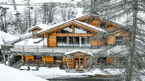 Chalet K2