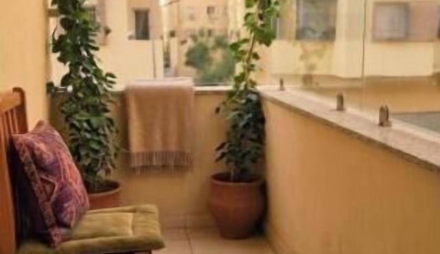 Chic & Calm - Comfortable and Elegant Family Stay