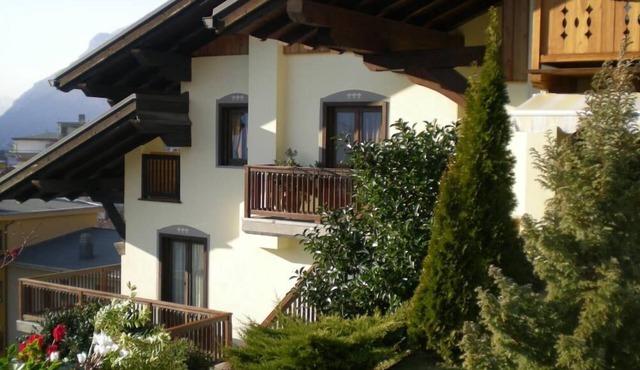 Comfortable apartment. Panoramic and quiet area, near the center. Wifi