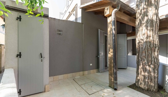 Comfortable apartment with outdoor space 20 meters from the sea