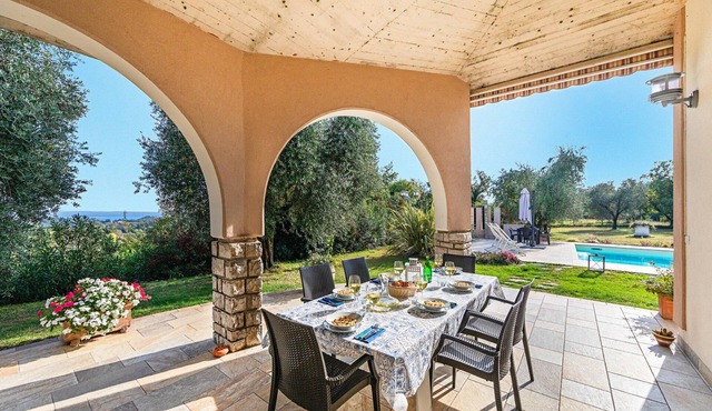 Contemporary Lake Garda Villa | 2 Bedrooms | Villa Daniela | Private Pool