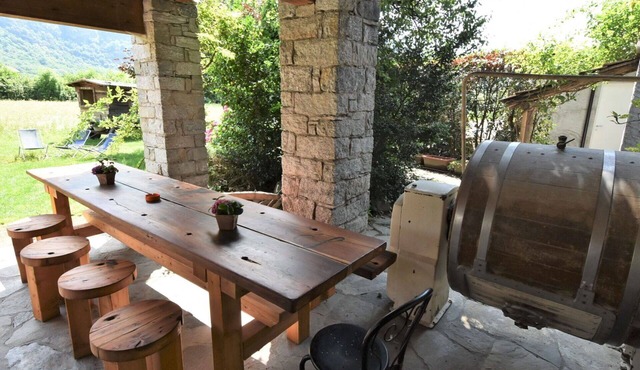 Cosy apartment for 3 guests with WIFI, TV, patio and pets allowed