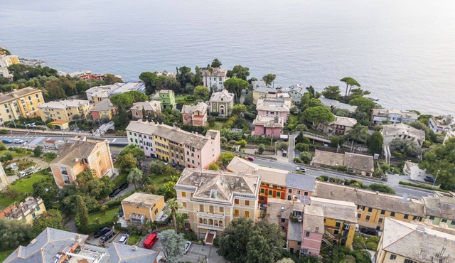 Cosy apartment for 3 people with A/C, WIFI, TV and balcony, close to Portofino