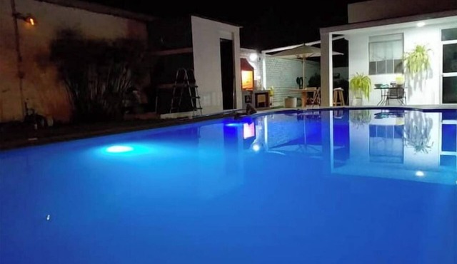 Country house 4 bedrooms 5 bathrooms pool, kitchen, grill
