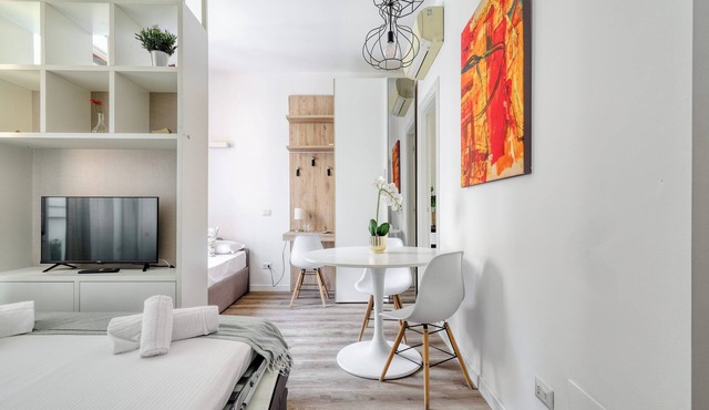 Delightful studios near Parco Tre Torri
