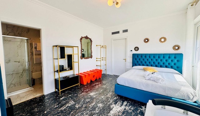 Deluxe Suite with Spa Bath