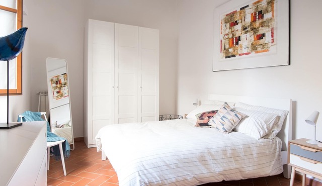 Design Apt Florence-Hosted by Sweetstay