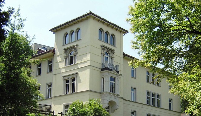 Die Antiqua – Timeless Elegance with a View