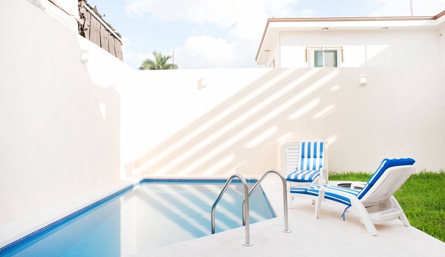 Double Swimming Pool Penthouse Suite in Cozumel 1