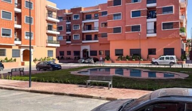Downtown apartment with pool