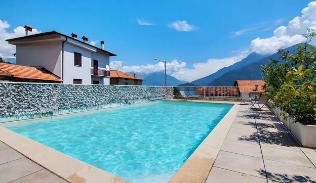 Due Stelle – Terrace Overlooking Lake Como – Musso