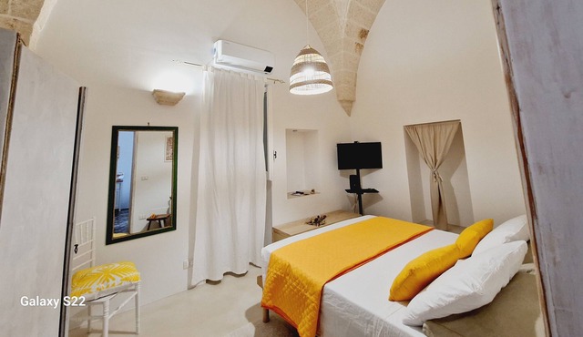 Dwelling 5 minutes from the sea and the zoo in the center of the town