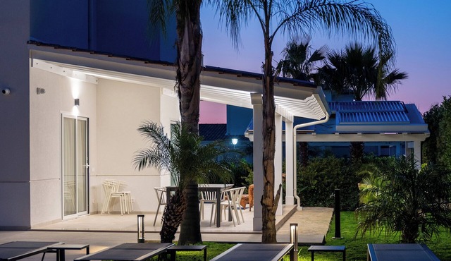 Elegant independent villa private pool your holidays in complete relaxationn