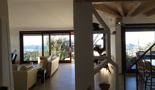 EXCLUSIVE VILLA WITH POOL WITH VIEW ON THE ARCHIPELAGO OF LA MADDALENA WI-FI
