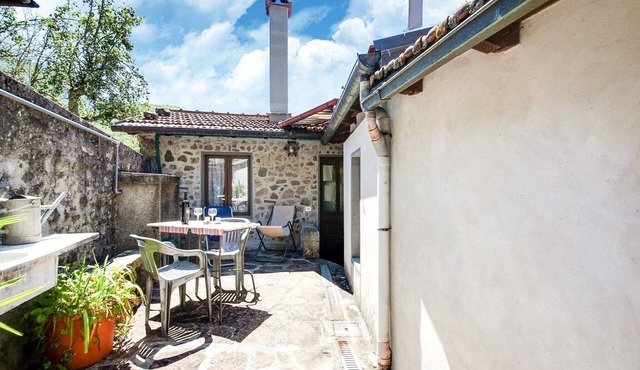 Farmhouse in Italy with Private Terrace