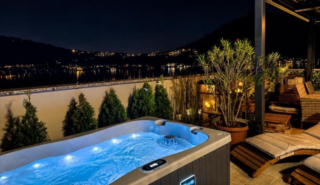 Felicita Cascata Terrace with Lake View