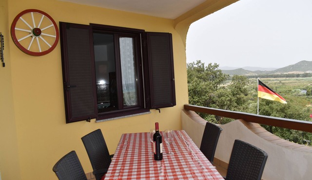 Ferienwohnung mit Meerblick-Strand La Caletta-S.Lucia
