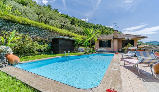 Gorgeous home in Testana