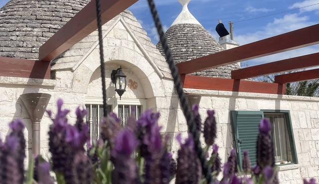 Great trulli house in the Apulian countryside!