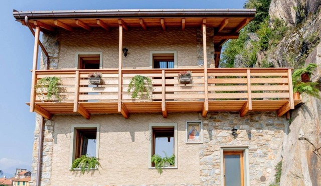 Green Chalet Scalotta - private Jacuzzi and SPA - few steps from lake and best trekking