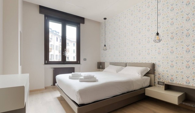 GuestHost - Modern and cozy 45 sqm apartment, ideal for 2 guests, located on the 2nd floor of a building with an elevator (NOT suitable for disabled guests) in the Bullona area.The property is set in a strategic location, just a few minutes’ walk from