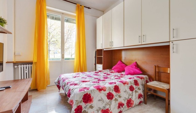 GuestHost - NEW! Nice APT 3km from the Polytechnic of Milan!