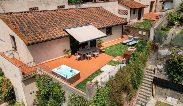 Holiday Home 'Casa Conte Martini' with Shared Pool, Wi-Fi and Air Conditioning