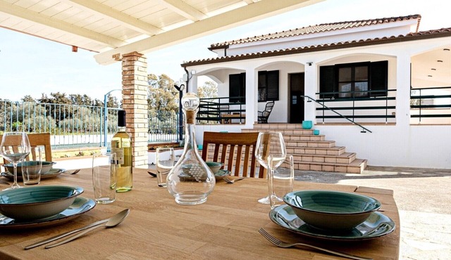 Holiday Home 'Giulia' with Shared Pool, Wi-Fi and Air Conditioning