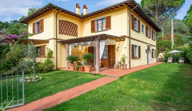 Holiday Home La Rondine by Interhome