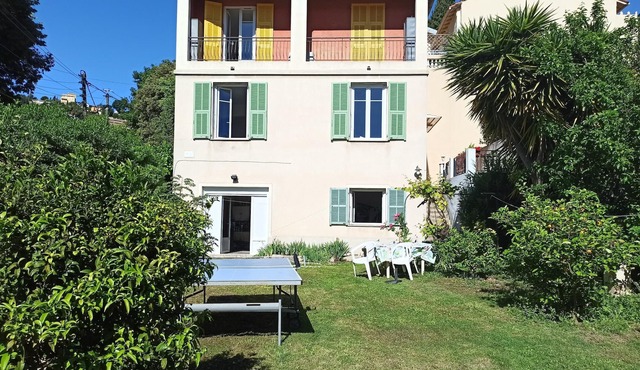 Homerez - Nice house for 7 ppl. with garden, terrace and balcony at Nice