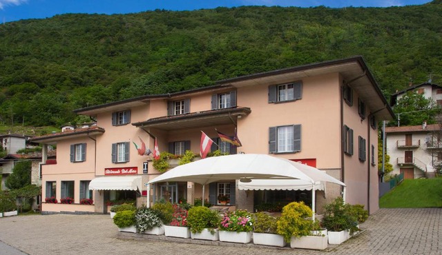 Hotel Del Mera