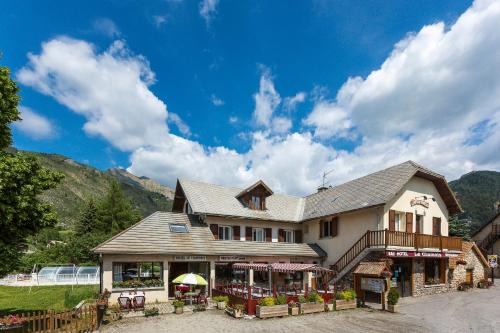 HOTEL LE CHAMOIS