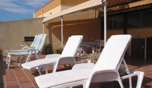 Large apartment 8 places 60m from the beach