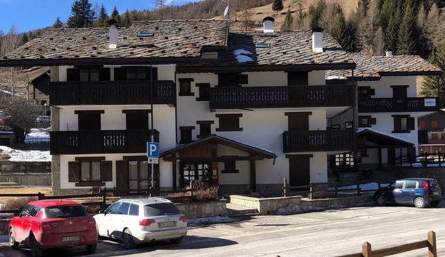 Large Studio In Champoluc Center
