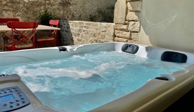 LE PONT Junior Luxury Suite with private Jacuzzi