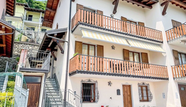 Lovely apartment for 6 people with A/C, WIFI, TV, terrace, pets allowed and panoramic view