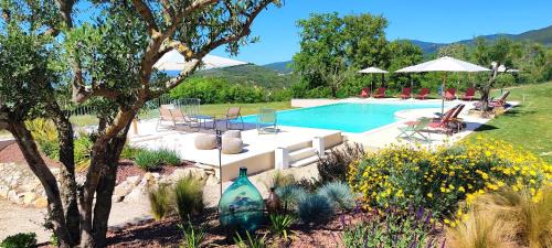 Lyfe Umbria intera villa con piscina in esclusiva